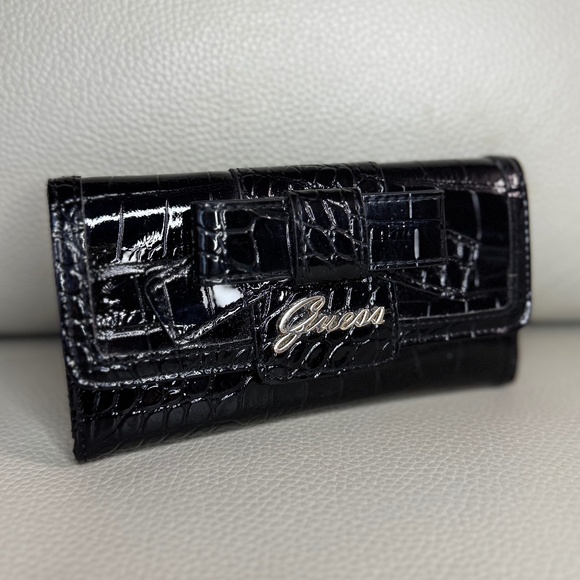 GUESS Black Croc-Embossed Tri-Fold Wallet - Picture 1 of 3